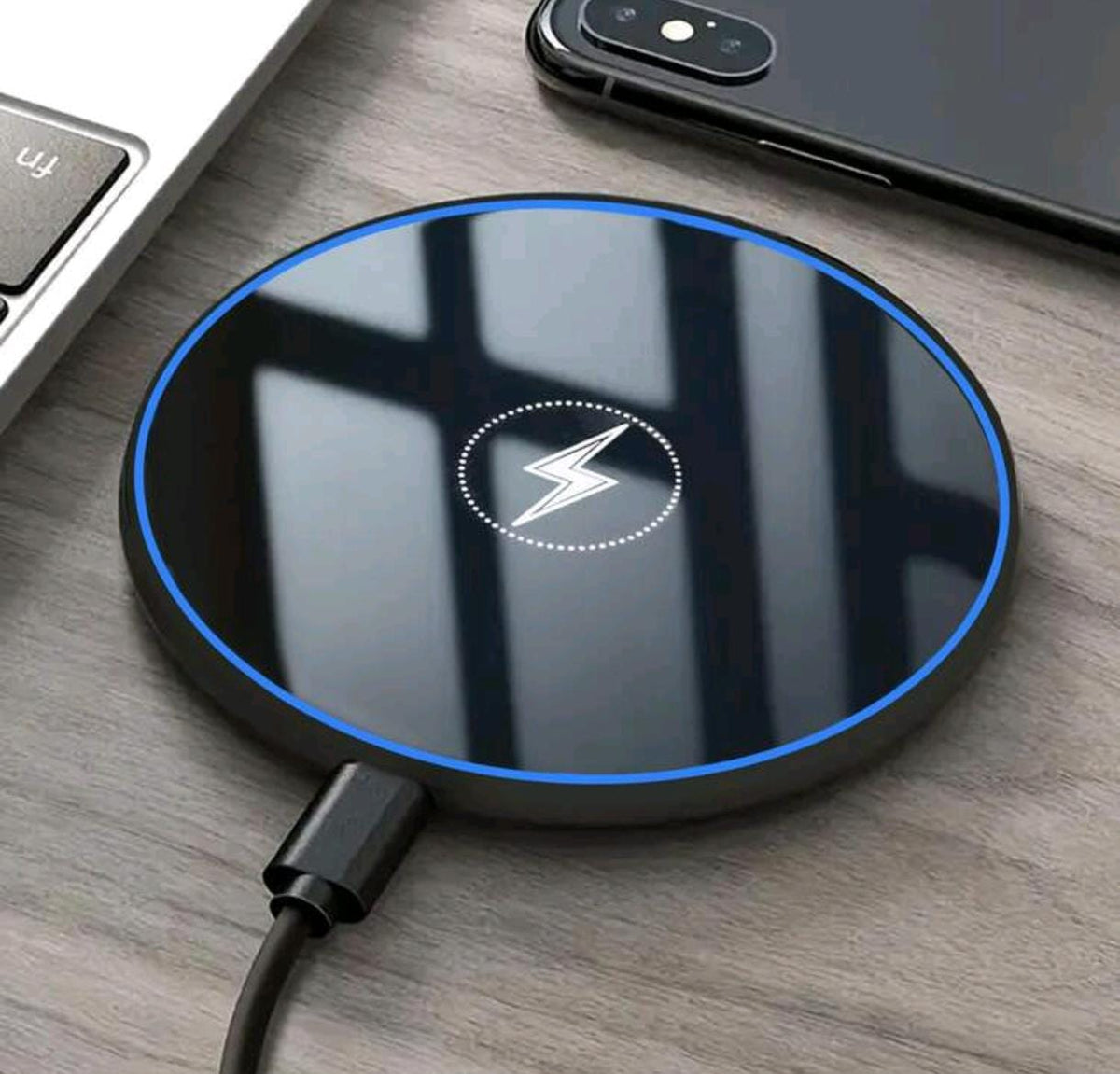 Premium Wireless charger for smart phones